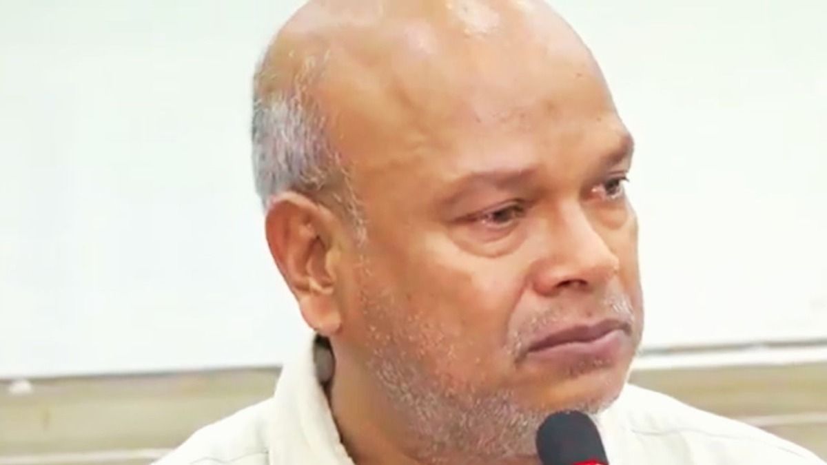 Rajesh Ram emotional, Congress press conference, BR Gavai shoe incident, Rajesh Ram tears, Supreme Court news,  राजेश राम रो पड़े, कांग्रेस प्रेस कॉन्फ्रेंस, बी आर गवई जूता फेंकना, भावुक राजेश राम, सुप्रीम कोर्ट खबर