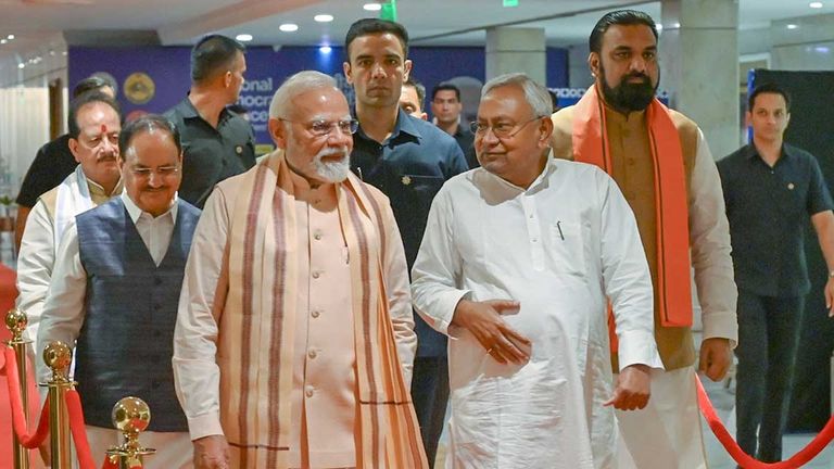 Bihar Election 2025: NDA में हुआ सीटों का बंटवारा, बीजेपी और जेडीयू 101-101 सीटों पर लड़ेंगी NDA में सीट शेयरिंग फाइनल