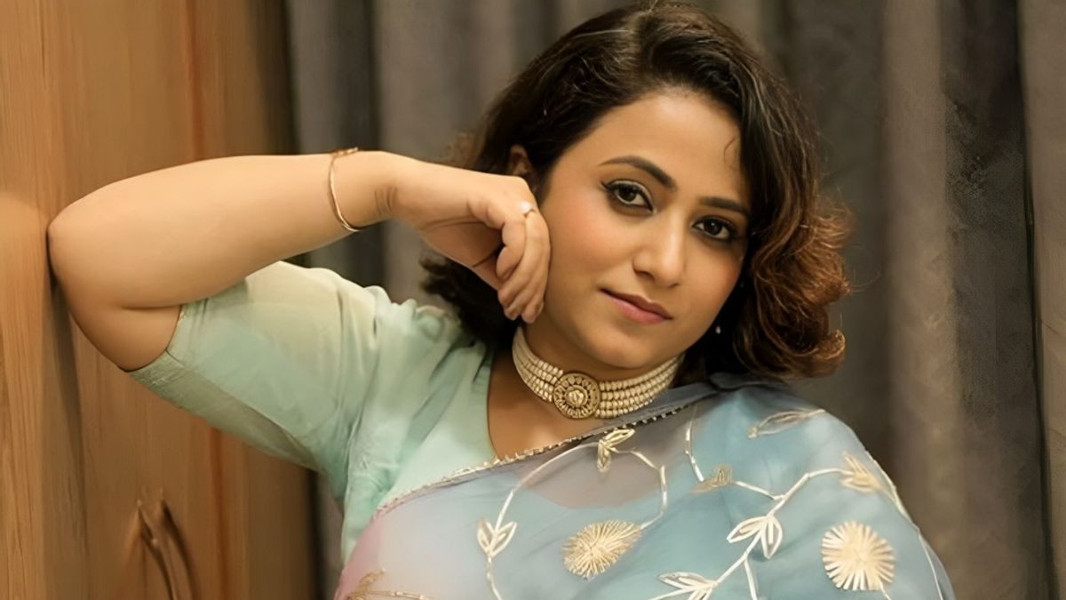 दिवंगत एक्टर सुशांत सिंह राजपूत की बहन दिव्या गौतम लड़ने जा रही चुनाव! वायरल हुआ नामांकन का पोस्टर सुशांत सिंह राजपूत की बहन दिव्या गौतम लड़ेगी चुनाव