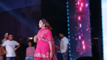 Sapna Choudhary news हरियाणवी डांसर सपना चौधरी के कोरबा शो में हंगामा और गोली मारने की धमकी