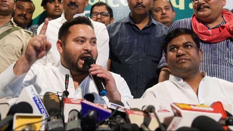 महागठबंधन में RJD-VIP के बीच हुआ सीटों का बंटवारा, कांग्रेस-RJD में घमासान जारी! NewsTak