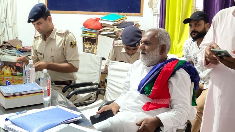 नामांकन भरने के बाद गिरफ्तार हुए CPI ML नेता सत्यदेव राम, एनडीए पर लगाया षड्यंत्र का आरोप, जानें पूरा मामला नामांकन भरने के बाद CPI ML नेता सत्यदेव राम गिरफ्तार