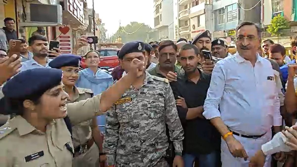 कौन हैं CSP हिना खान? जिन्होंने ग्वालियर में भीड़ के बीच लगाए ‘जय श्री राम’ के नारे CP hina khan