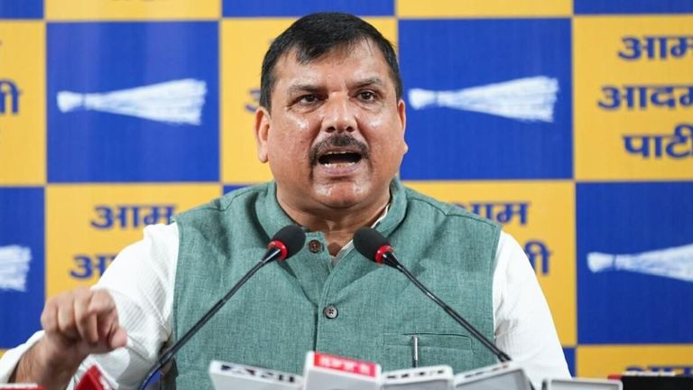 संजय सिंह का बड़ा आरोप: अयोध्या परियोजना में 250 करोड़ का भ्रष्टाचार, ‘गौशाला से लेकर सड़क तक सब लूटा’ Sanjay Singh