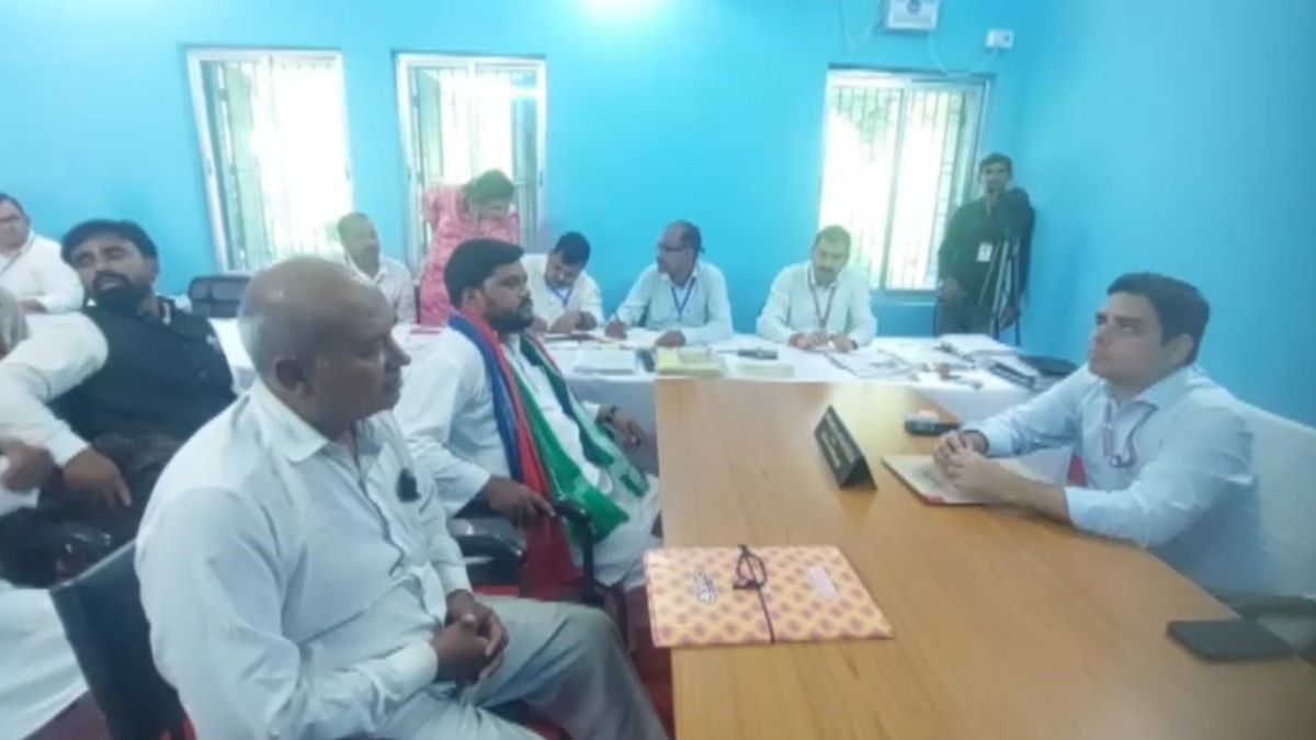 नॉमिनेशन भरकर बाहर आए भाकपा माले के उम्मीदवार जितेंद्र पासवान, गिरफ्तार कर ले गई पुलिस, जानें क्या है इनपर आरोप