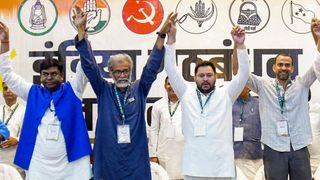 सीट शेयरिंग नहीं होने की वजह से महागठबंधन में घमासान, 5 सीटों पर आमने-सामने हुए घटक दल के प्रत्याशी, देखें लिस्ट NewsTak