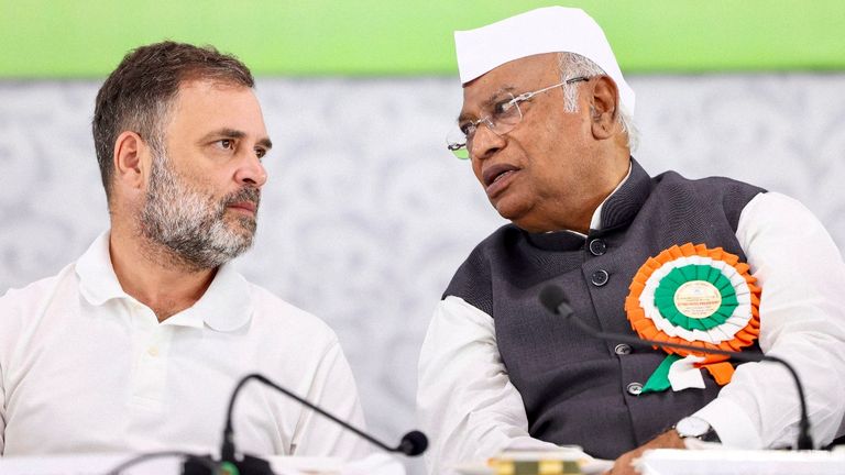 Bihar Election 2025: कांग्रेस पार्टी ने सुपौल सीट पर कर दिया खेल, ऐन वक्त पर बदल दिया उम्मीदवार, जानें वजह सुपौल सीट पर कांग्रेस ने बदला उम्मीदवार