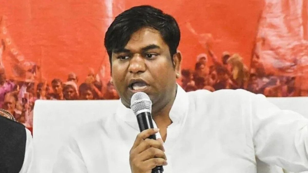 Bihar Election 2025: बिहार चुनाव से पहले मुकेश सहनी की पार्टी को लगा तगड़ा झटका, बिना लड़े ही हार गए सुगौली सीट “मुकेश सहनी की पार्टी वीआईपी को सुगौली सीट पर झटका