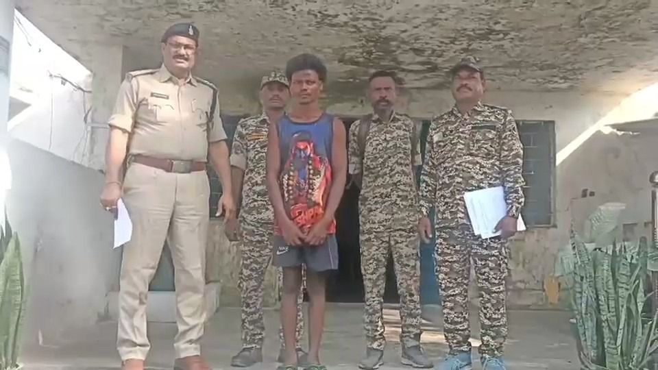 छत्तीसगढ़: रील बनाने पर विवाद, पति ने पत्नी के सीने में उतारा चाकू, सोशल मीडिया ने तोड़ा परिवार