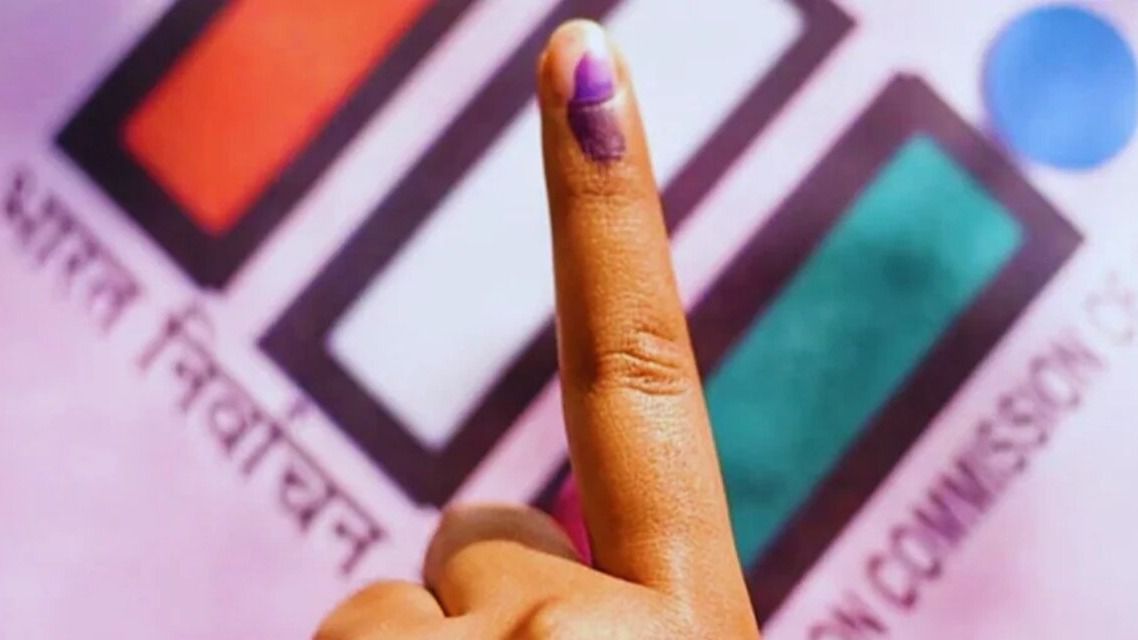 मोकामा में बाहुबल की लड़ाई तो महुआ में तेजस्वी के उम्मीदवार को टक्कर देंगे तेज प्रताप यादव, जानें कौन से हैं वे 30 हॉट सीट