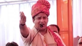 "बुर्के की आड़ में होती हैं आतंकवादी घटनाएं"... मेरठ में BJP नेता संगीत सोम का विवादित बयान, कहा-बुर्के पर लगे बैन NewsTak