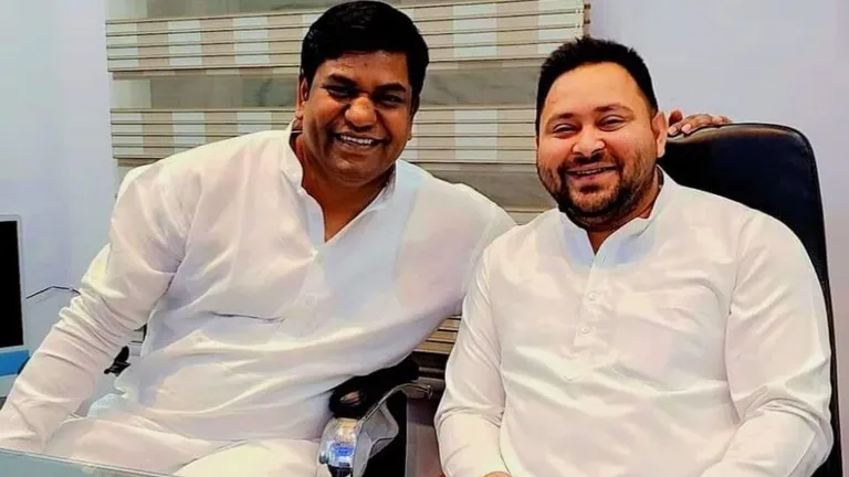 बिहार विधानसभा चुनाव में मुकेश सहनी के साथ खेल करेंगे लालू-तेजस्वी? जानें क्या है इसके पीछे की पूरी रणनीति बिहार चुनाव में लालू-तेजस्वी और मुकेश सहनी के बीच राजनीतिक खेल