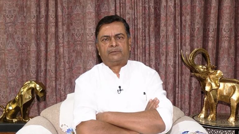 'नीतीश बीमार, तेजस्वी...', बिहार चुनाव से पहले फिर बीजेपी के वरिष्ठ नेता आर. के. सिंह के बयान ने मचाई हलचल आर.के. सिंह के बयान ने मचाई सियासी हलचल