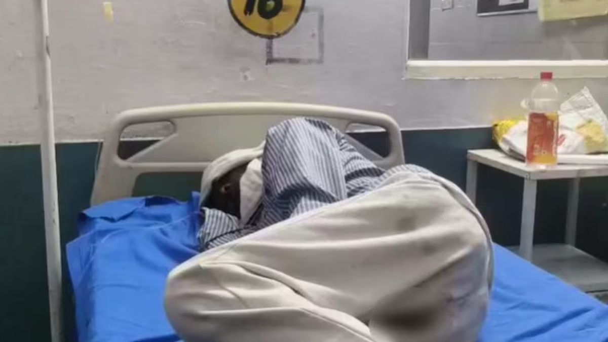 मुरादाबाद: रात में पत्नी ने ब्लेड से काटा पति के प्राइवेट पार्ट...वजह जानकार रह जाएंगे हैरान Moradabad Crime News