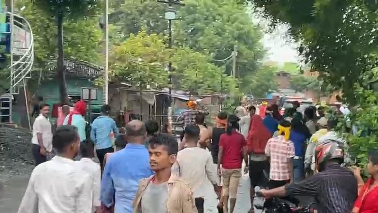 Mokama Murder: दुलार चंद यादव के शव यात्रा में भी चले ईंट पत्थर, गोलियां चलने का भी आरोप, देखें एक्सक्लूसिव रिपोर्ट Mokama Violence