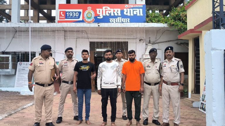 छत्तीसगढ़: घर में अकेला पाकर प्रेमिका से मिलने पहुंचा था युवक, अचानक आ धमका भाई, फिर... छत्तीसगढ़