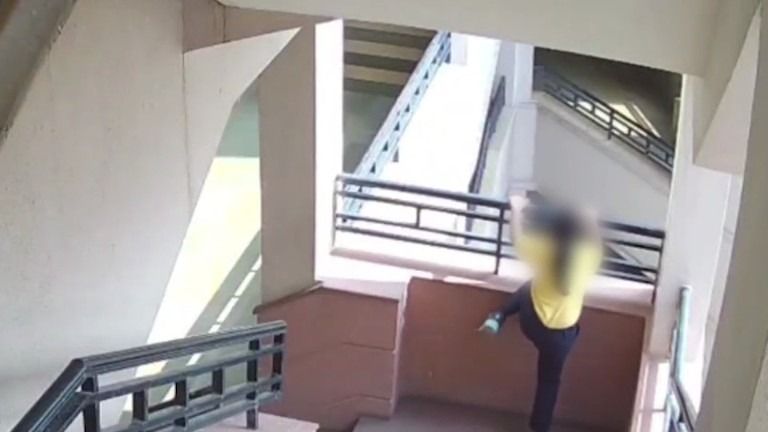 जयपुर में स्कूल की चौथी मंजिल से गिरी 9 साल की छात्रा, मौत के बाद स्कूल ने मिटा दिए सबूत? CCTV फुटेज आया 