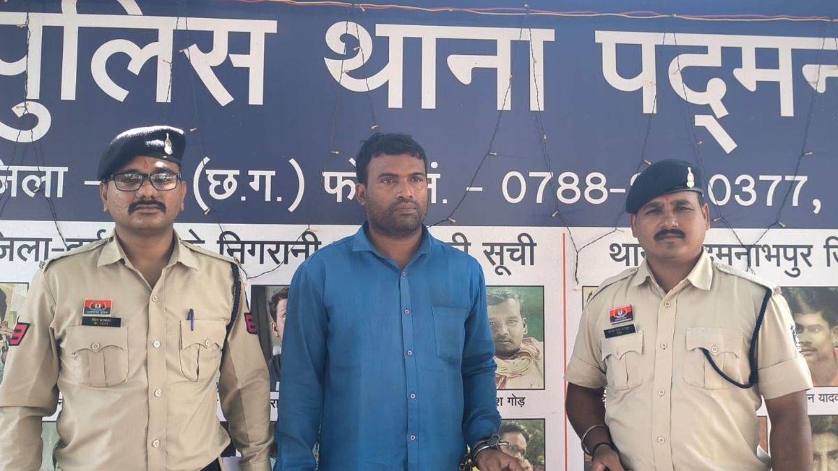 साले ने जीजा के सर पर माप दिया सिलबट्टा