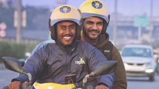 मध्य प्रदेश में आज से पीछे बैठने वाले को भी पहनना होगा हेलमेट, सख्त हुआ ट्रैफिक नियम, जानें नए रूल NewsTak