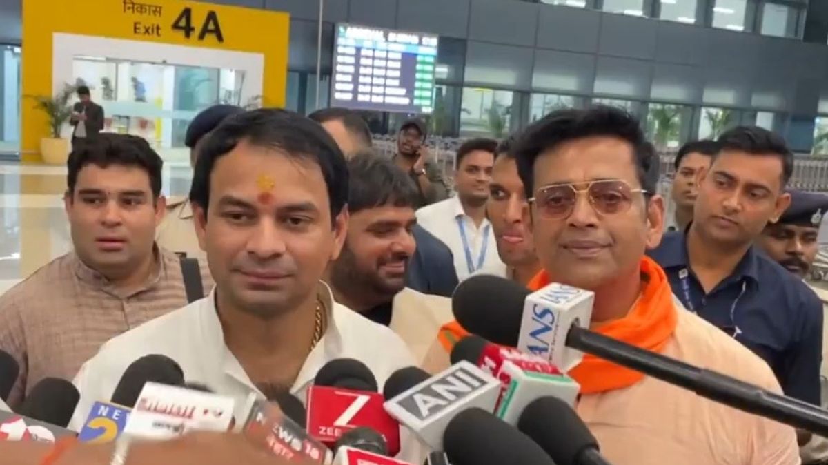 'महादेव के शंखनाद संगे होई...' तेज प्रताप यादव के साथ फिर नजर आए रवि किशन, देखें वीडियो पिछले 24 घंटों में दूसरी बार साथ दिखें तेज प्रताप और रवि किशन