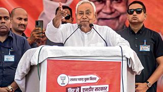 आपदा में राहत अब तेज, बिहार सरकार ने बढ़ाया बचाव और राहत इंतजाम NewsTak