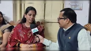 MPPSC 2023 Result: सतना में मंदिर के बाहर प्रसाद बेचने वाले विजय अग्रवाल की बेटी प्रिया बनी डिप्टी कलेक्टर NewsTak