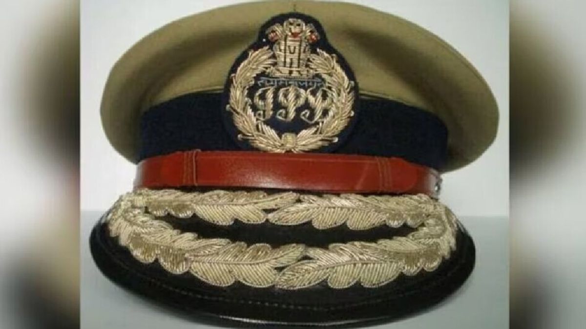 UP Police Transfer 2025: यूपी में 23 IPS अधिकारियों का ट्रांसफर, देखें किसे कहां भेजा गया यूपी में कई अधिकारियों के हुए ट्रांसफर