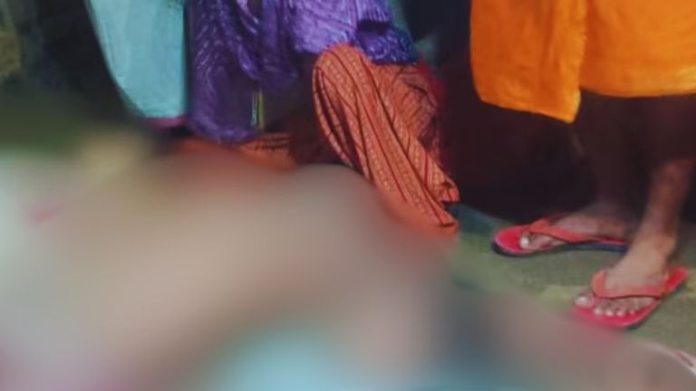 पटना के दानापुर में दर्दनाक हादसा! मकान की छत गिरने से एक ही परिवार के 5 लोगों की मौत पटना के दानापुर में बड़ा हादसा