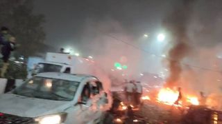 Delhi Blast: i20 कार में हुआ था जोरदार धमाका, पुलिस ने एक शख्स को लिया हिरासत में, कार मालिक के बारे में पता चली ये बात NewsTak
