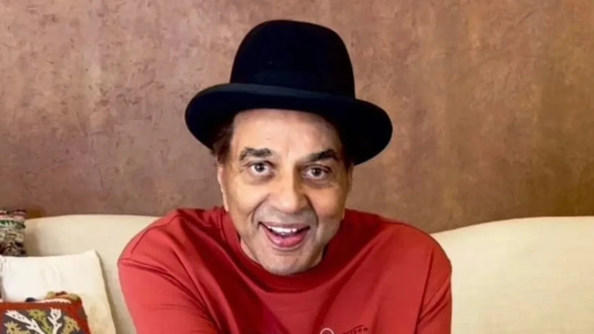 Dharmendra Health Update: धर्मेंद्र के निधन की अफवाहों पर बोलीं पत्नी हेमा मालिनी, कहा-'वो अस्पताल में भर्ती, इलाज का दिखा रहा है असर Dharmendra Health Update