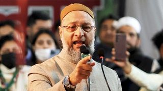 बिहार चुनाव में ओवैसी ने तेजस्वी से लिया पुराना बदला, AIMIM ने दर्ज की 5 सीटें! NewsTak