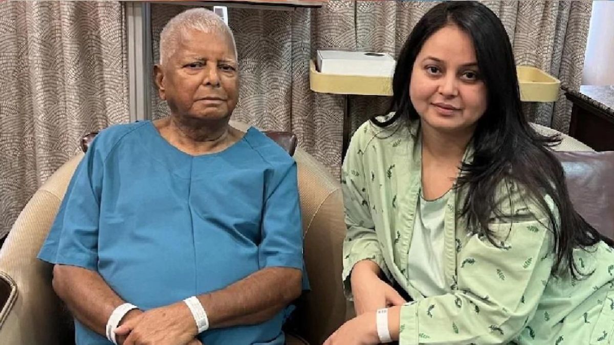 Lalu Prasad Yadav and  Rohini Acharya (File Photo)