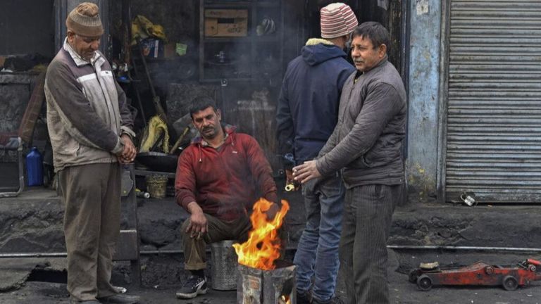 राजस्थान में मौसम ने मारी पलटी, ठंड को लेकर IMD ने जारी किया नया अपडेट! NewsTak