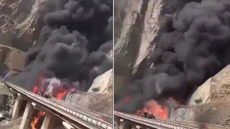 सऊदी अरब में बड़ा हादसा, मक्का से मदीना जा रही बस टैंकर से टकराई, 42 भारतीयों के मारे जाने की आशंका NewsTak