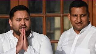 रोहिणी-तेजस्वी की परिवारिक लड़ाई में ‘अदनान’ नाम की एंट्री, परिवार से दूर रखने का आरोप, जानें कौन हैं ये NewsTak