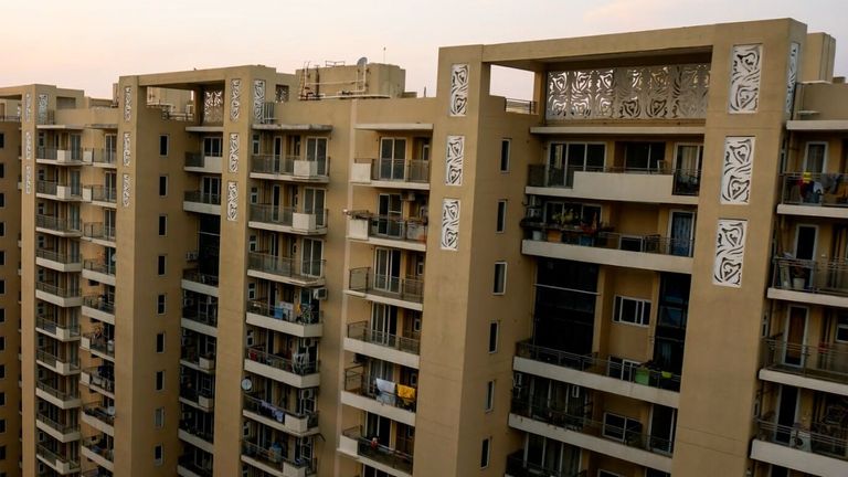 गुरुग्राम: 22वें फ्लोर पर बने फ्लैट का गेट हुआ ऑटो-लॉक, फिर 5 साल के रुद्रतेज के साथ हुआ दर्दनाक हादसा, सोसाइटी में मचा हड़कंप 22 वीं मंजिल से गिर रुद्रतेज सिंह की दर्दनाक मौत (सांकेतिक तस्वीर)