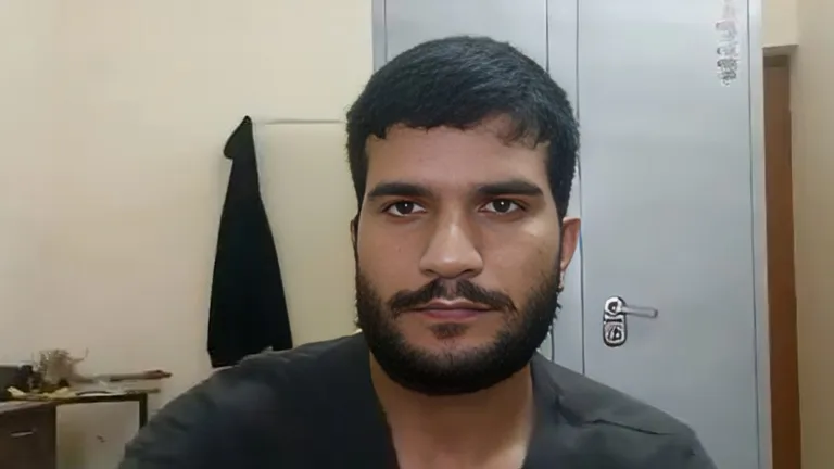 दिल्ली ब्लास्ट के मुख्य आरोपी उमर के दो वीडियो आए सामने, सुसाइड बॉम्बिंग को बताया सही, धमाके से पहले गया था मस्जिद में Umar Nabi 2 new video