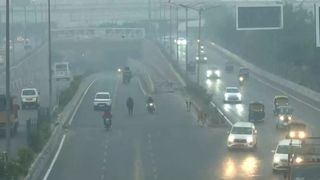 Delhi Weather Update: दिल्ली-NCR में सर्द हवाओं ने बढ़ाई ठिठुरन! जानिए आने वाले 2 से 3 दिनों में कैसा रहेगा मौसम NewsTak