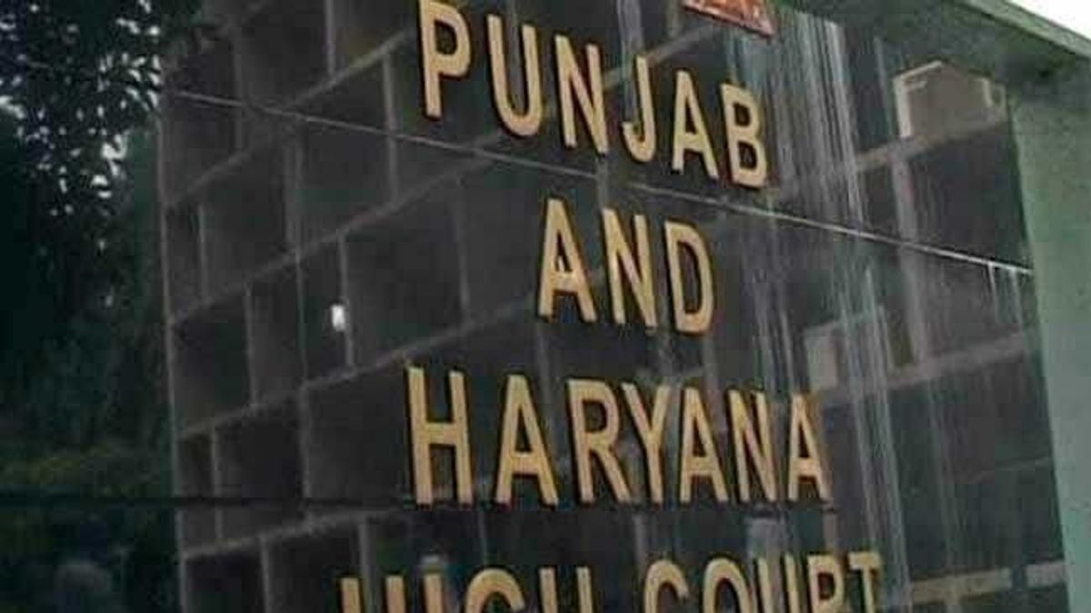 MLA को 'सलाम' न करने पर डॉक्टर को नोटिस! हाईकोर्ट ने हरियाणा सरकार की खिंचाई करते हुए लगाया 50 हजार का जुर्माना NewsTak