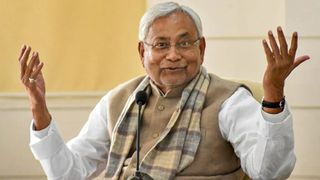 नई सरकार के गठन के बाद नीतीश कुमार की पहली कैबिनेट में 10 एजेंडों पर लगी मुहर, 1 करोड़ युवाओं को नौकरी पर सामने आई ये बात NewsTak