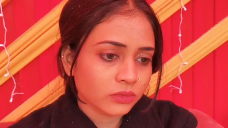 वाराणसी में दुल्हन बनी चांदनी ने कुछ ऐसा कि सभी कह रहे Wahhh...बिटिया ने दहेज लोभियों को अच्छा सबक सिखाया Varanasi dowry case, bride breaks jaimala, baraat returns, Shivpur police case, dowry demand news