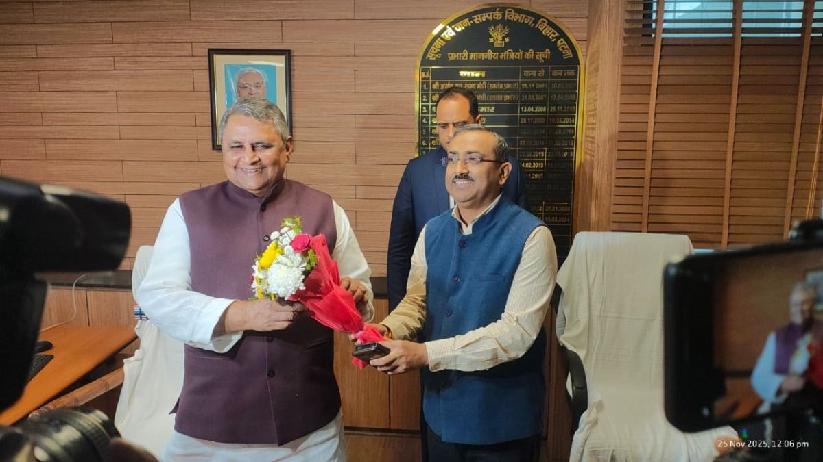 तीसरी बार सूचना मंत्री बने विजय चौधरी, सोशल मीडिया जवाबदेही को बनाया प्राथमिकता Bihar government news