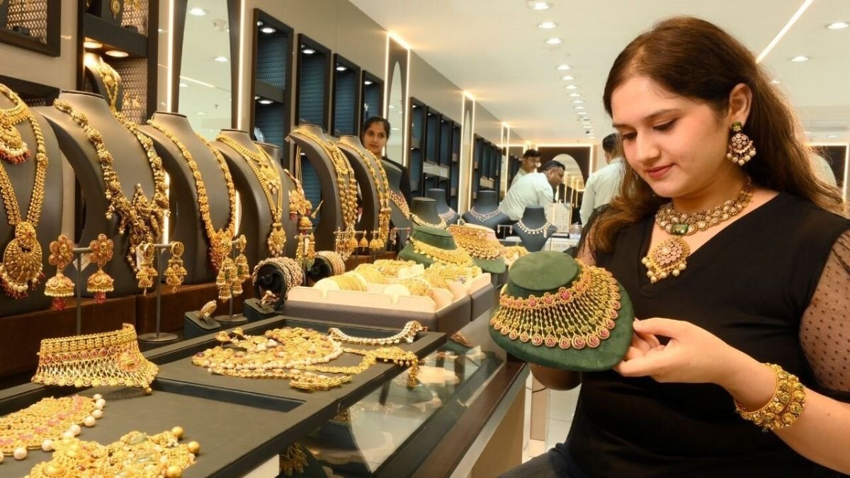 gold-silver price today: सोना-चांदी का बाजार फिर गर्म, शादी का सीजन और निवेशकों की बढ़ती दिलचस्पी बना ‘गेम चेंजर’ NewsTak