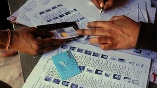 SIR की डेडलाइन 7 दिन बढ़ी, 11 दिसंबर तक चलेगा वोटर लिस्ट अपडेट का काम, 14 फरवरी को जारी होगी फाइनल लिस्ट NewsTak