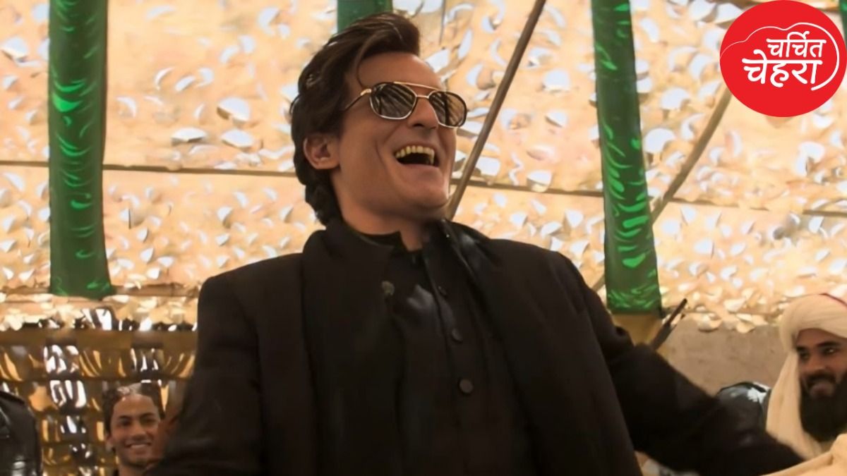 Charchit Chehra: धुरंधर से 50 साल के अक्षय खन्ना को मिला जबरदस्त कमबैक, ऐश्वर्या-करिश्मा के साथ लव स्टोरी की हो रही खूब चर्चा Akshaye Khanna comeback