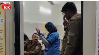 नहीं चाहिए थी बेटी, जिंदा कमोड में फ्लश कर दिया... टॉयलेट तोड़कर 8 घंटे की मशक्कत से बाहर निकाला शव NewsTak