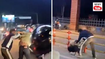 dehradun-bindal-road-fight-viral-video देहरादून में युवक को बेरहमी से पीटा