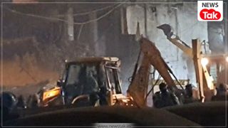दिल्ली के तुर्कमान गेट इलाके में आधी रात चले 30 बुलडोजर, जानें MCD के इस एक्शन में क्या-क्या टूटा? NewsTak