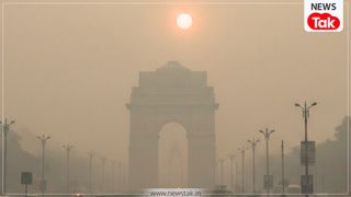 Delhi Weather Today: घने कोहरे और ठंड के साथ जहरीले धुंए की मार, जानिए आज 20 जनवरी को कैसा रहेगा दिल्ली का मौसम NewsTak
