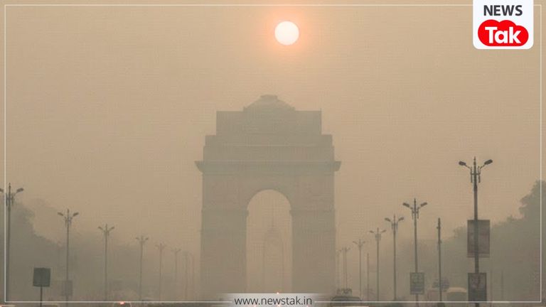 Delhi Weather Today: घने कोहरे और ठंड के साथ जहरीले धुंए की मार, जानिए आज 20 जनवरी को कैसा रहेगा दिल्ली का मौसम Delhi Weather Update